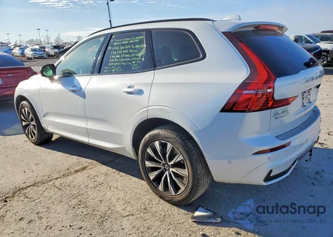 2024 Volvo Xc60 Plus z USA, uszkodzony, nr VIN YV4L12RL6R1915488
